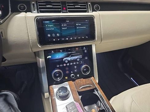 Used 2020 Land Rover Range Rover Long Wheelbase HSE image 11