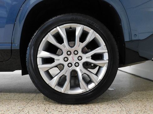 Used 2024 GMC Acadia Denali image 97