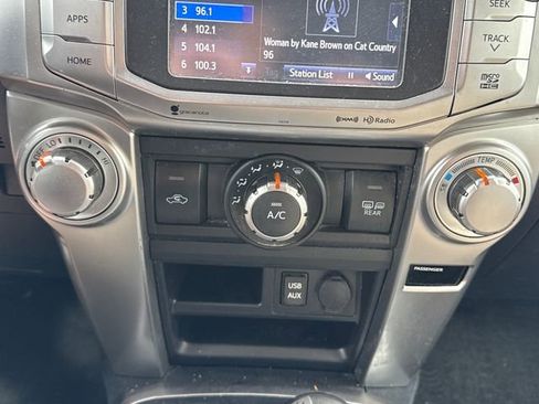Used 2017 Toyota 4Runner SR5 Premium AWD/4WD image 26