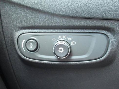 Used 2024 Chevrolet Equinox LS w/ Driver Confidence II Package FWD image 20