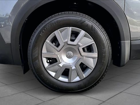 Used 2025 Nissan Kicks S w/ Charging Package image 21