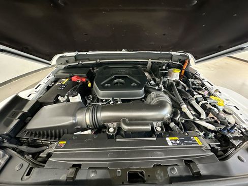 Used 2024 Jeep Wrangler Sahara w/ Technology Group image 34