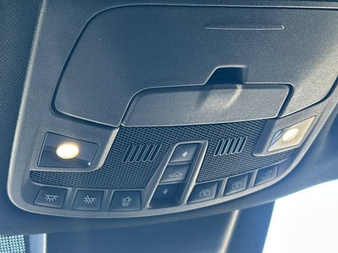 Used 2019 Lincoln Navigator L Reserve image 22