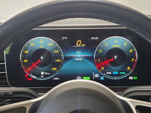 Used 2022 Mercedes-Benz GLS 450 4MATIC image 13