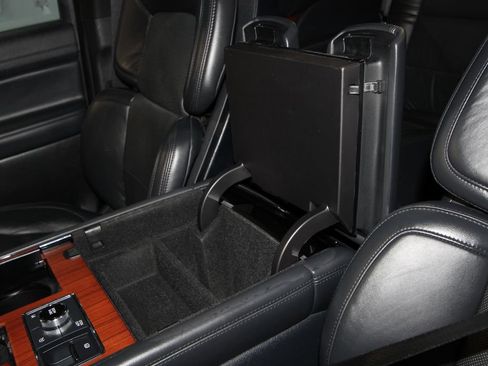Used 2024 Lincoln Navigator Reserve AWD/4WD image 25