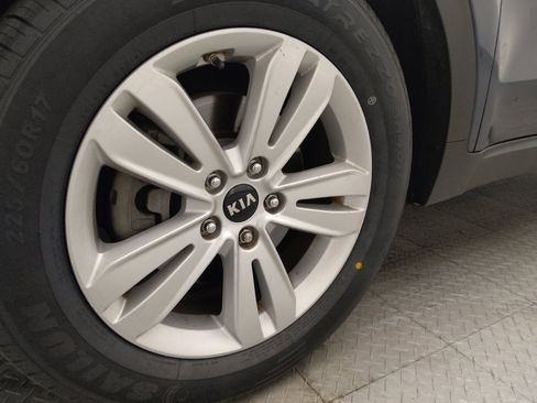 Used 2018 Kia Sportage LX FWD image 31