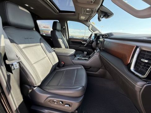 Used 2024 GMC Sierra 1500 Denali image 31