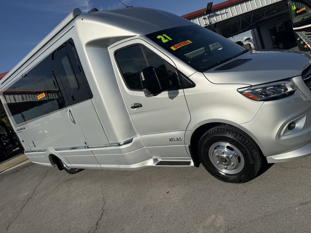 Used 2020 Mercedes-Benz Sprinter 3500 image 22