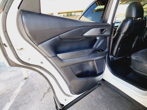 Used 2019 MAZDA CX-9 Touring image 42