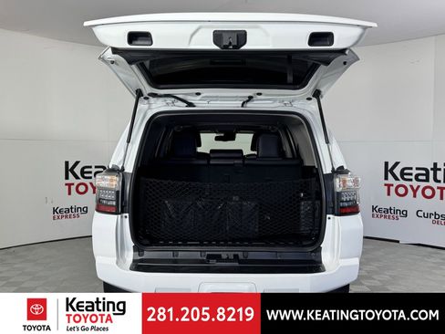 Used 2023 Toyota 4Runner SR5 Premium image 16