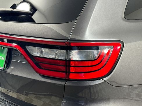 Used 2021 Dodge Durango SXT image 32