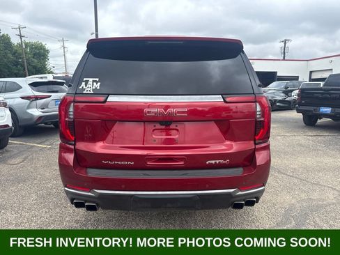 Used 2025 GMC Yukon AT4 w/ AT4 Premium Package AWD/4WD image 3