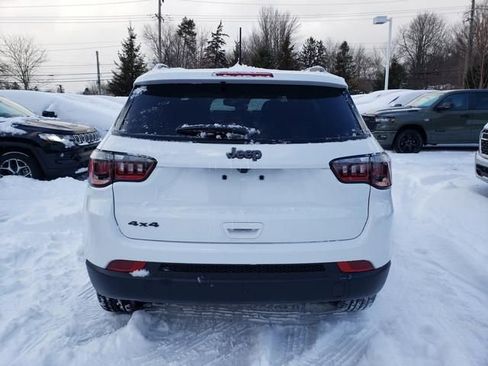 New 2026 Jeep Compass Latitude image 5