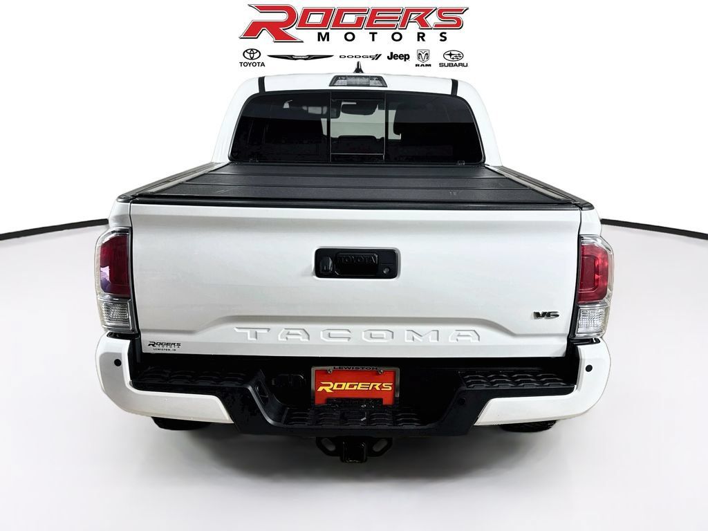 Certified 2021 Toyota Tacoma TRD Off-Road w/ Technology Package AWD/4WD image 12
