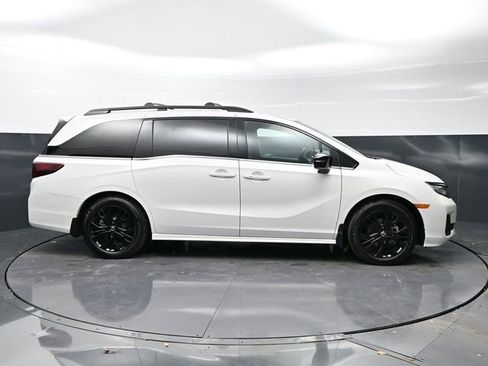 Certified 2026 Honda Odyssey Sport-L image 4