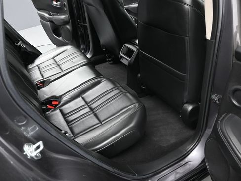 Certified 2024 Honda HR-V EX-L image 17