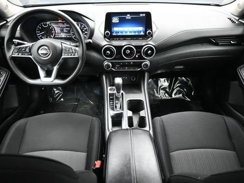 Used 2025 Nissan Sentra SV FWD image 13