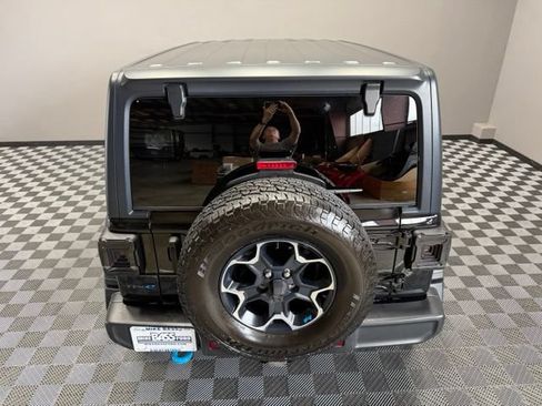 Used 2022 Jeep Wrangler Unlimited Rubicon 4xe w/ Cold Weather Group AWD/4WD image 12