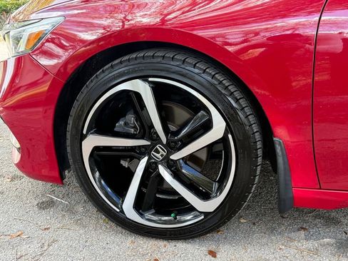 Used 2018 Honda Accord Sport image 25