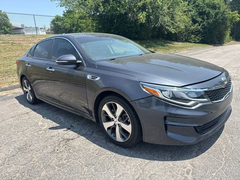 Used 2019 Kia Optima S FWD image 1