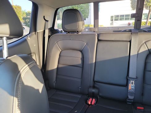 Used 2022 GMC Canyon Denali image 20