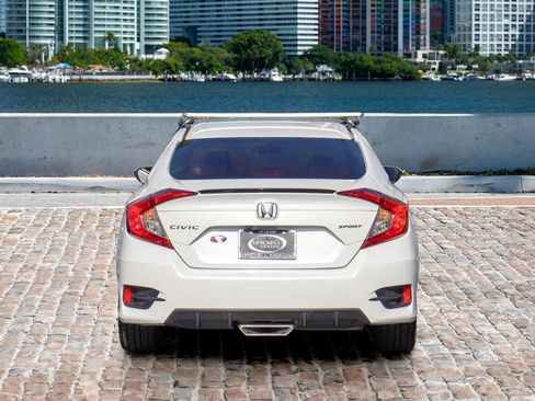 Used 2020 Honda Civic Sport image 6