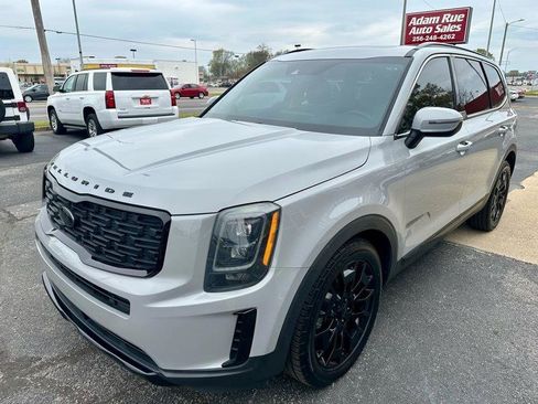Used 2021 Kia Telluride EX w/ EX Premium Package image 4