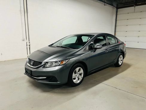 Used 2013 Honda Civic LX image 2