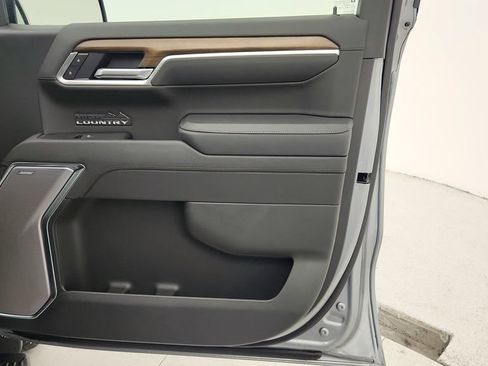 New 2026 Chevrolet Silverado 1500 High Country w/ High Country Premium Package AWD/4WD image 35