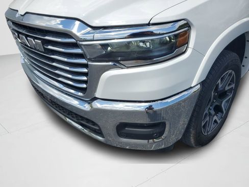 Used 2025 RAM 1500 Laramie AWD/4WD image 25