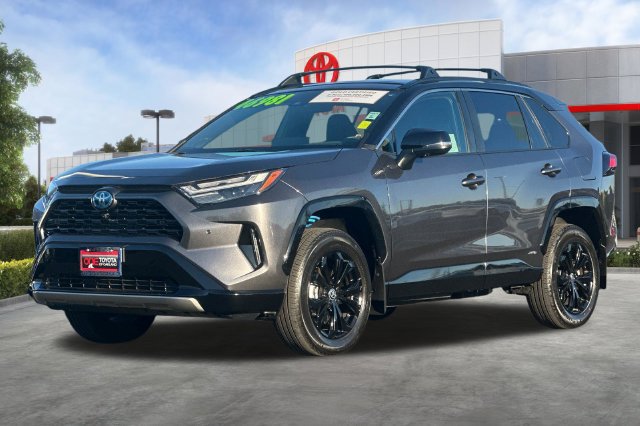 Certified 2024 Toyota RAV4 XSE w/ Advanced Technology Package AWD/4WD image 10