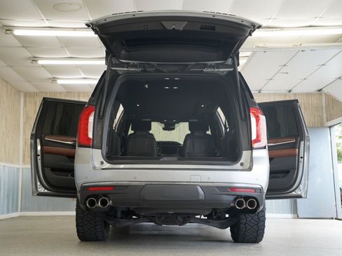 Used 2023 GMC Yukon XL Denali Ultimate AWD/4WD image 42