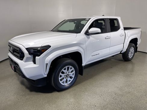 New 2026 Toyota Tacoma SR5 image 7
