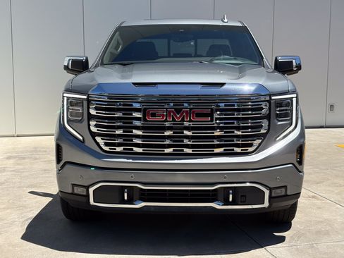 Used 2026 GMC Sierra 1500 Denali AWD/4WD image 3