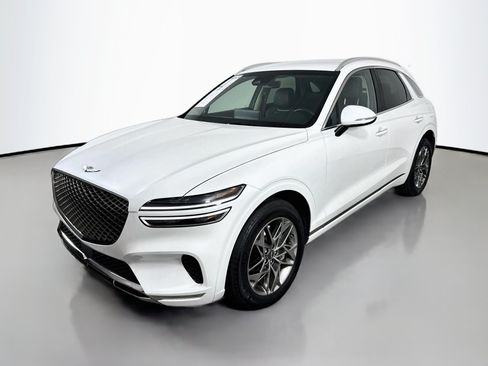 Used 2025 Genesis GV70 2.5T AWD/4WD image 3