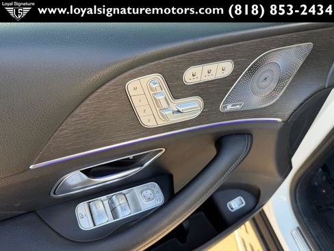 Used 2020 Mercedes-Benz GLS 450 4MATIC image 25