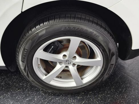 Used 2018 Porsche Macan Sport Edition AWD/4WD image 20