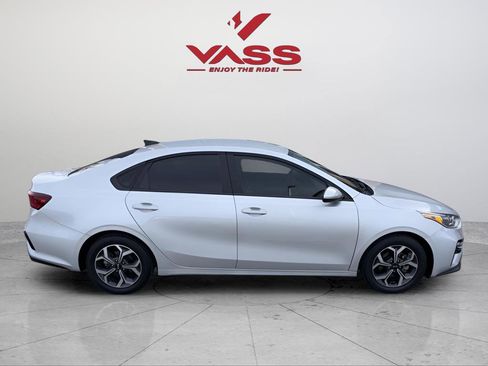 Used 2020 Kia Forte LXS image 8