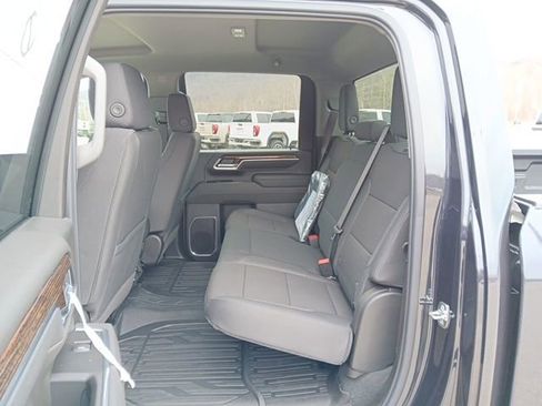 New 2026 GMC Sierra 3500 SLE w/ SLE Value Package image 7