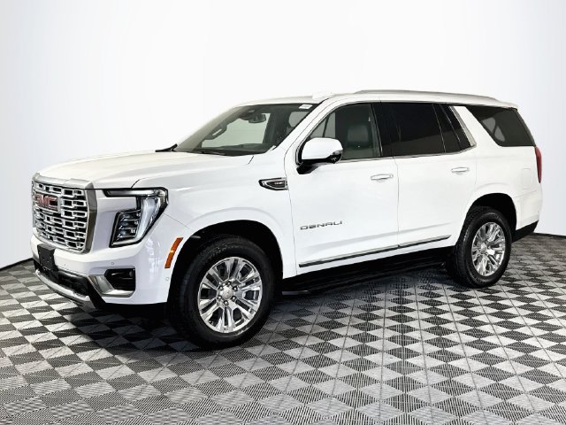 Used 2025 GMC Yukon Denali AWD/4WD image 4
