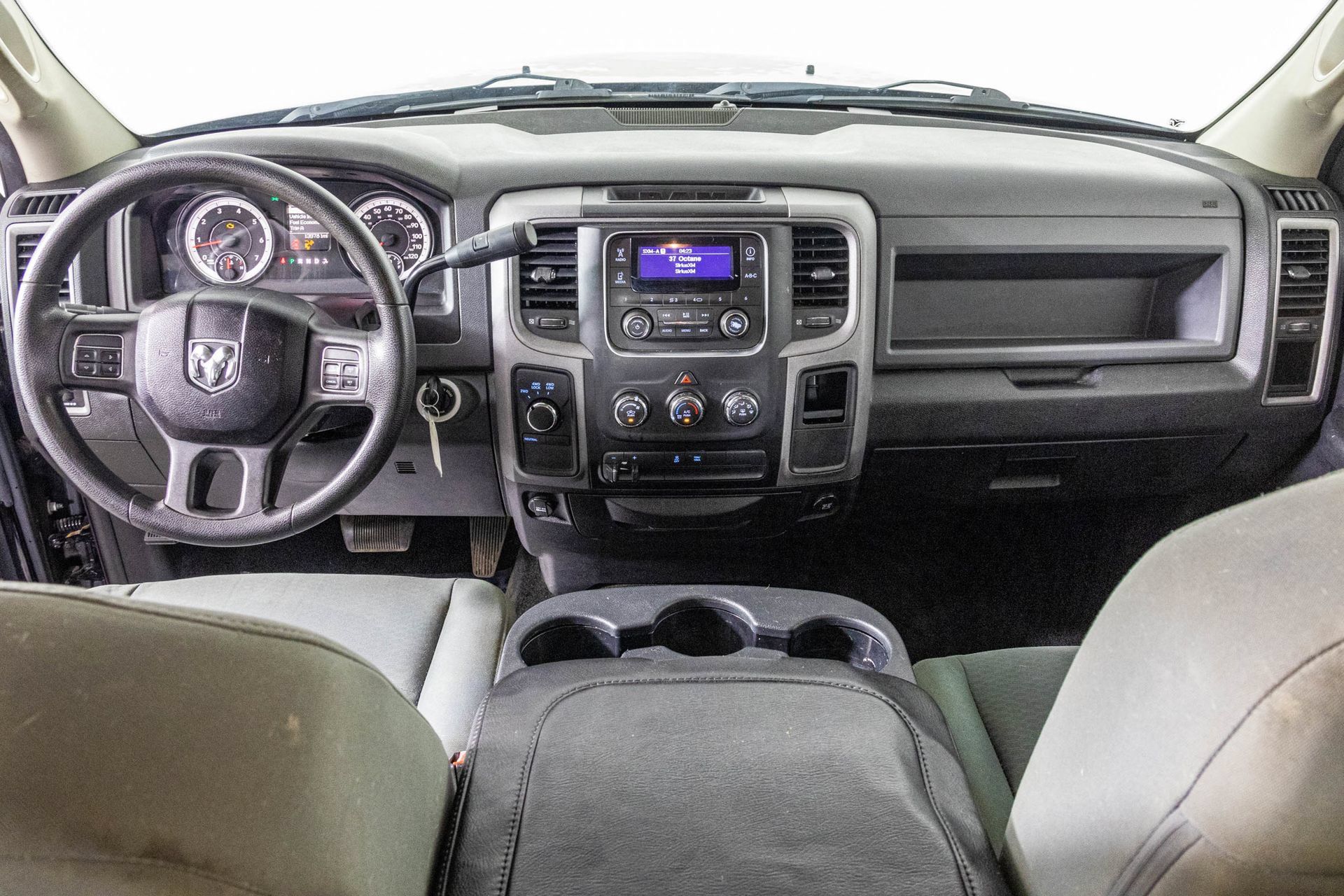 Used 2014 RAM 2500 Tradesman w/ Chrome Appearance Group AWD/4WD image 21