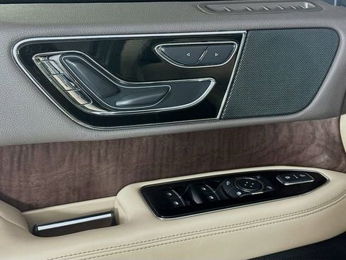 Certified 2022 Lincoln Navigator 4WD image 21