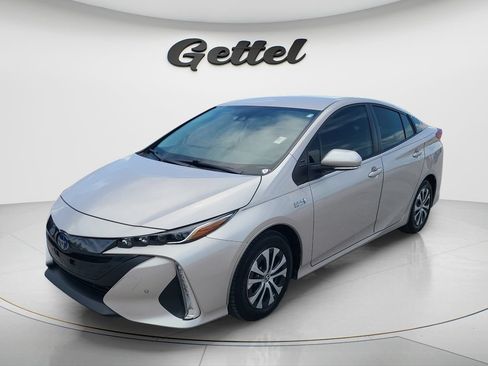 Used 2021 Toyota Prius Prime FWD image 1