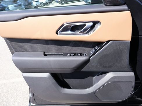 Used 2026 Land Rover Range Rover Velar Autobiography AWD/4WD image 37