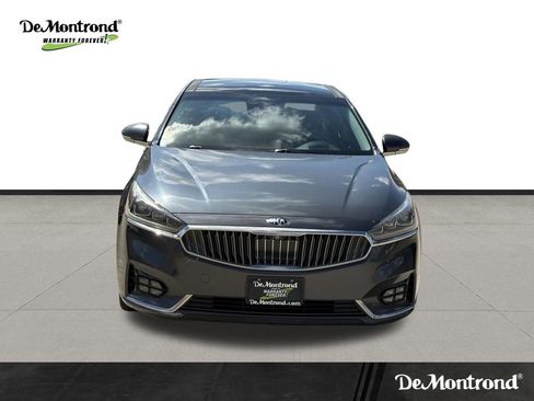 Used 2018 Kia Cadenza Limited FWD image 2