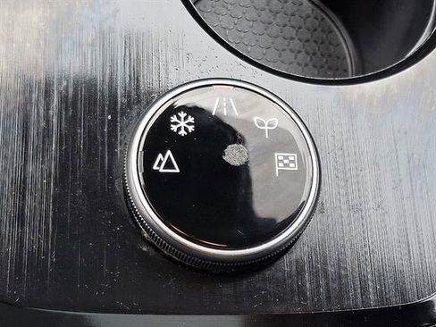 Certified 2022 Nissan Rogue SV w/ SV Premium Package image 29