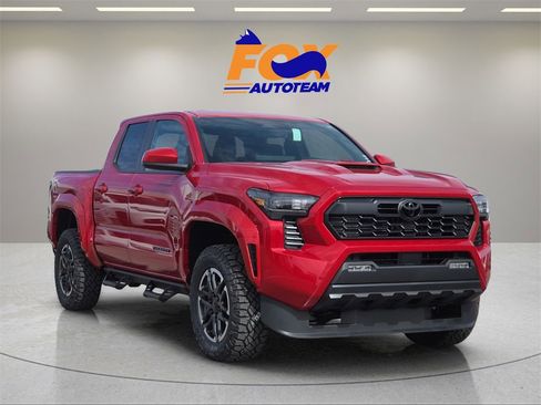 New 2026 Toyota Tacoma TRD Sport image 7