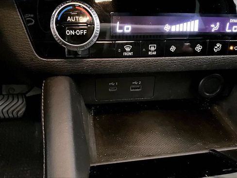 Used 2022 Mitsubishi Outlander ES AWD/4WD image 32