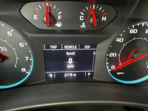 Used 2022 Chevrolet Equinox LS w/ LPO, Chrome Package FWD image 30