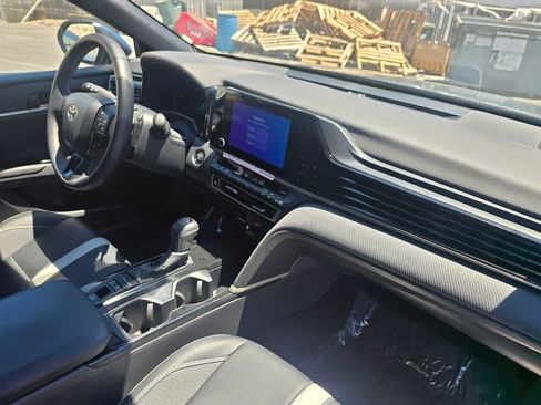 Used 2026 Toyota Camry SE w/ Convenience Package FWD image 11